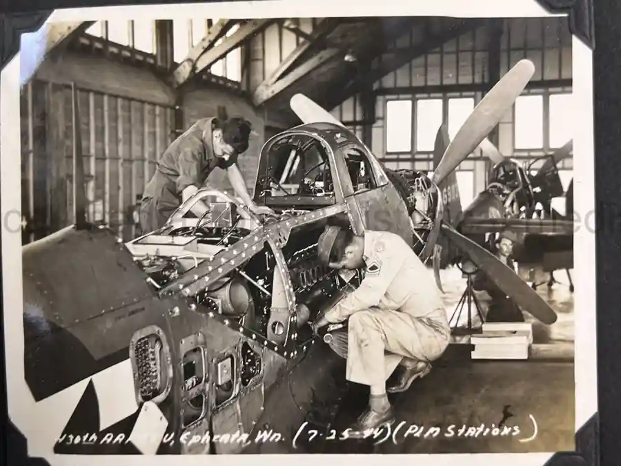 US WWII AIR CORPS PHOTO ALBUM - 31st FIGHTER SQUADRON - MASSIVE!