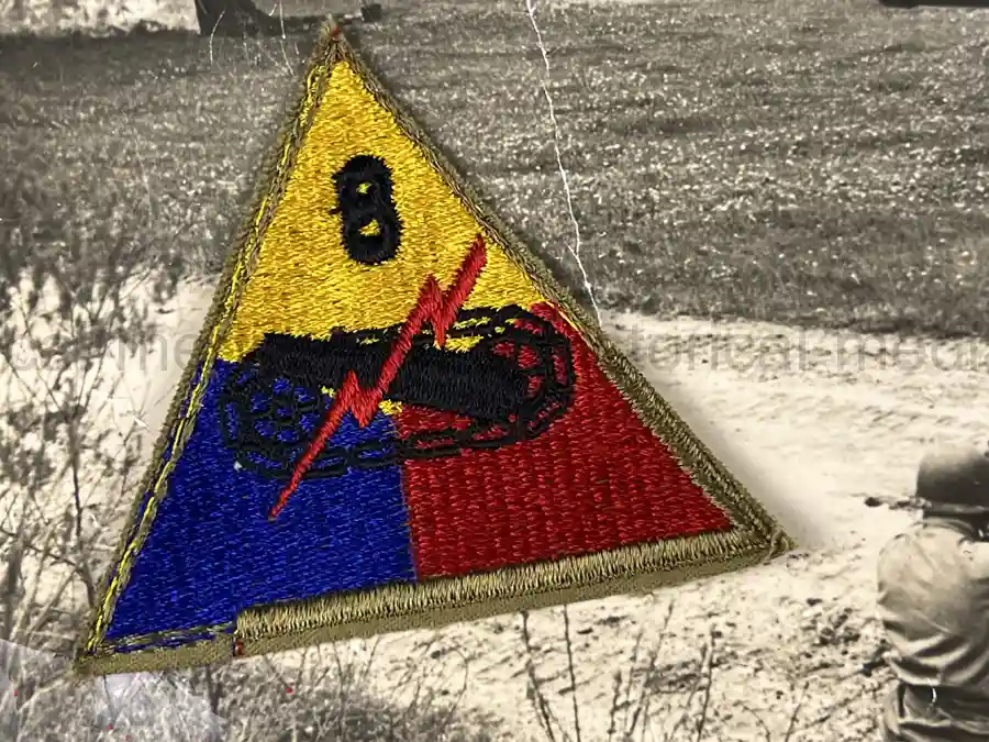 US WWII ARMORED PHOTO & INSIGNIA GROUPING - 8TH ARMORED DIVISION US WWII ARMORED PHOTO & INSIGNIA GROUPING - 8TH ARMORED DIVISION