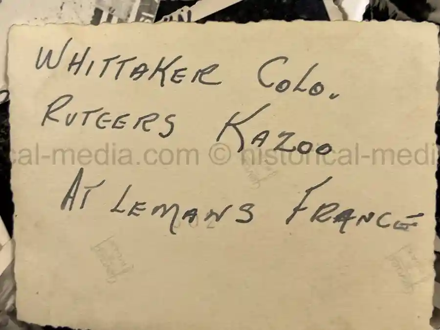 US WWII ARMORED PHOTO & INSIGNIA GROUPING - 8TH ARMORED DIVISION US WWII ARMORED PHOTO & INSIGNIA GROUPING - 8TH ARMORED DIVISION