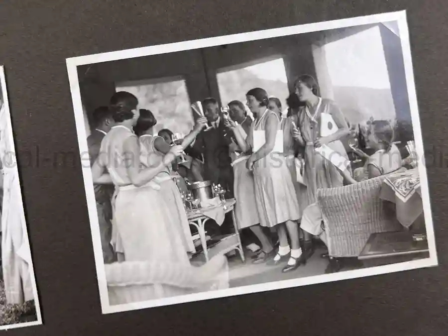 2x GERMAN THIRD REICH ERA PHOTO ALBUM GROUPING - JULIUS KAYSER & CO. 2x GERMAN THIRD REICH ERA PHOTO ALBUM GROUPING - JULIUS KAYSER & CO.