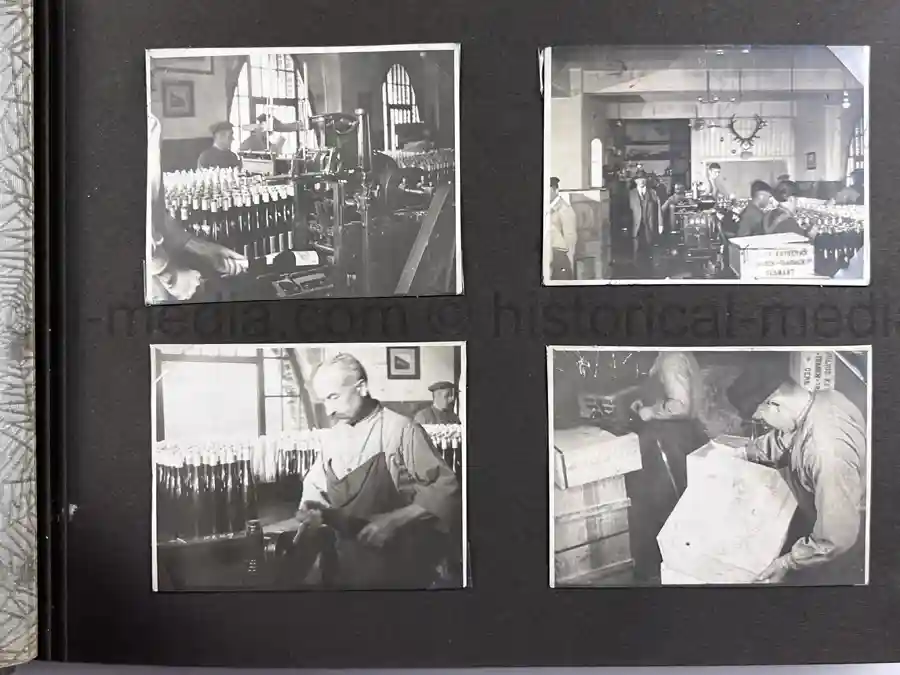 2x GERMAN THIRD REICH ERA PHOTO ALBUM GROUPING - JULIUS KAYSER & CO. 2x GERMAN THIRD REICH ERA PHOTO ALBUM GROUPING - JULIUS KAYSER & CO.