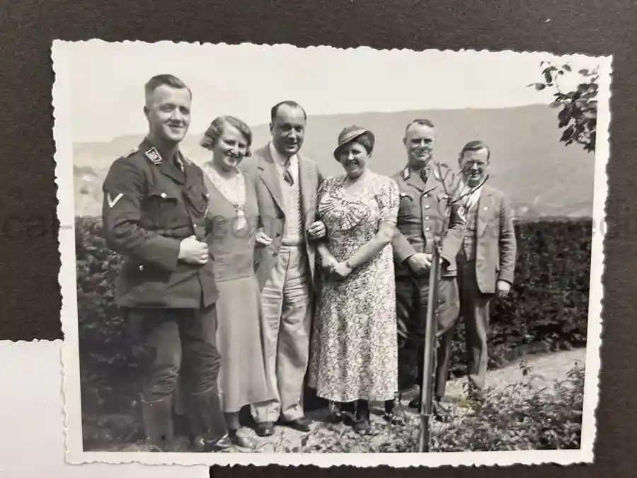 2x GERMAN THIRD REICH ERA PHOTO ALBUM GROUPING - JULIUS KAYSER & CO. 2x GERMAN THIRD REICH ERA PHOTO ALBUM GROUPING - JULIUS KAYSER & CO.