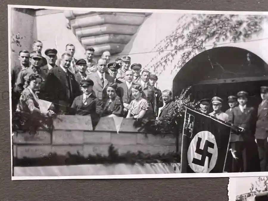 2x GERMAN THIRD REICH ERA PHOTO ALBUM GROUPING - JULIUS KAYSER & CO. 2x GERMAN THIRD REICH ERA PHOTO ALBUM GROUPING - JULIUS KAYSER & CO.