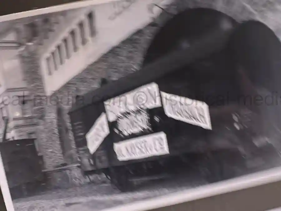 2x GERMAN THIRD REICH ERA PHOTO ALBUM GROUPING - JULIUS KAYSER & CO. 2x GERMAN THIRD REICH ERA PHOTO ALBUM GROUPING - JULIUS KAYSER & CO.