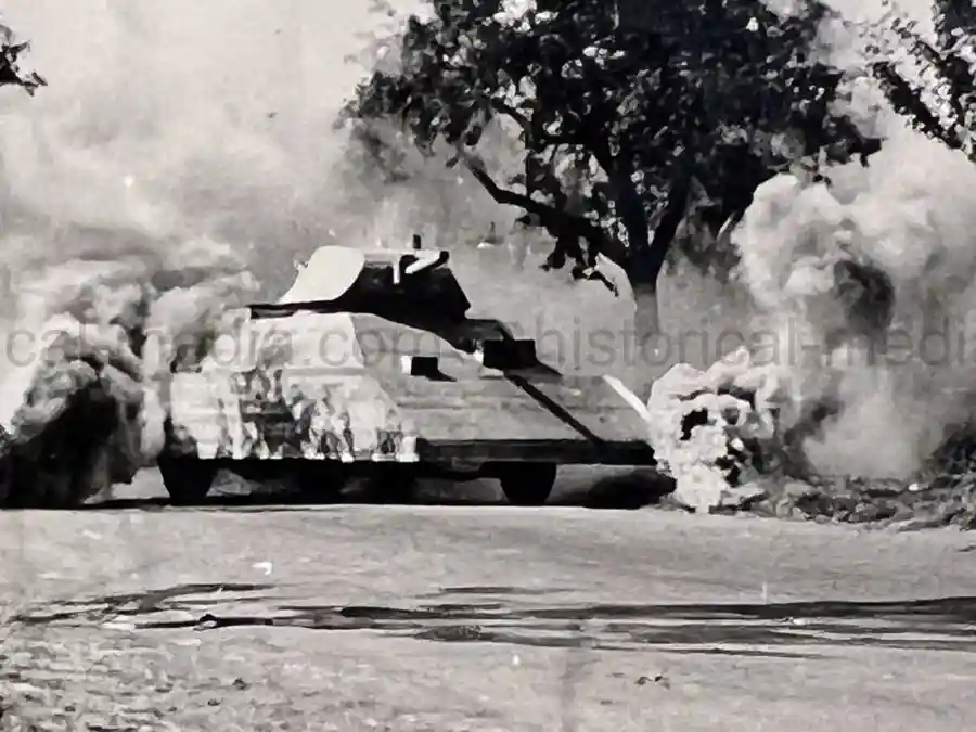 2x GERMAN THIRD REICH ERA PHOTO ALBUM GROUPING - JULIUS KAYSER & CO. 2x GERMAN THIRD REICH ERA PHOTO ALBUM GROUPING - JULIUS KAYSER & CO.