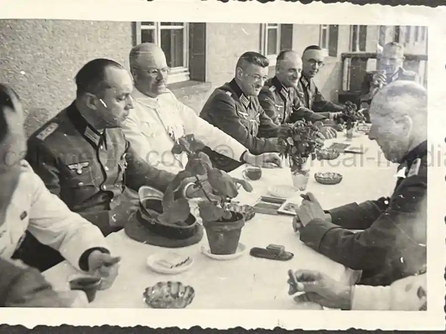 2x GERMAN THIRD REICH ERA PHOTO ALBUM GROUPING - JULIUS KAYSER & CO. 2x GERMAN THIRD REICH ERA PHOTO ALBUM GROUPING - JULIUS KAYSER & CO.