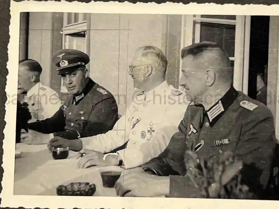 2x GERMAN THIRD REICH ERA PHOTO ALBUM GROUPING - JULIUS KAYSER & CO. 2x GERMAN THIRD REICH ERA PHOTO ALBUM GROUPING - JULIUS KAYSER & CO.