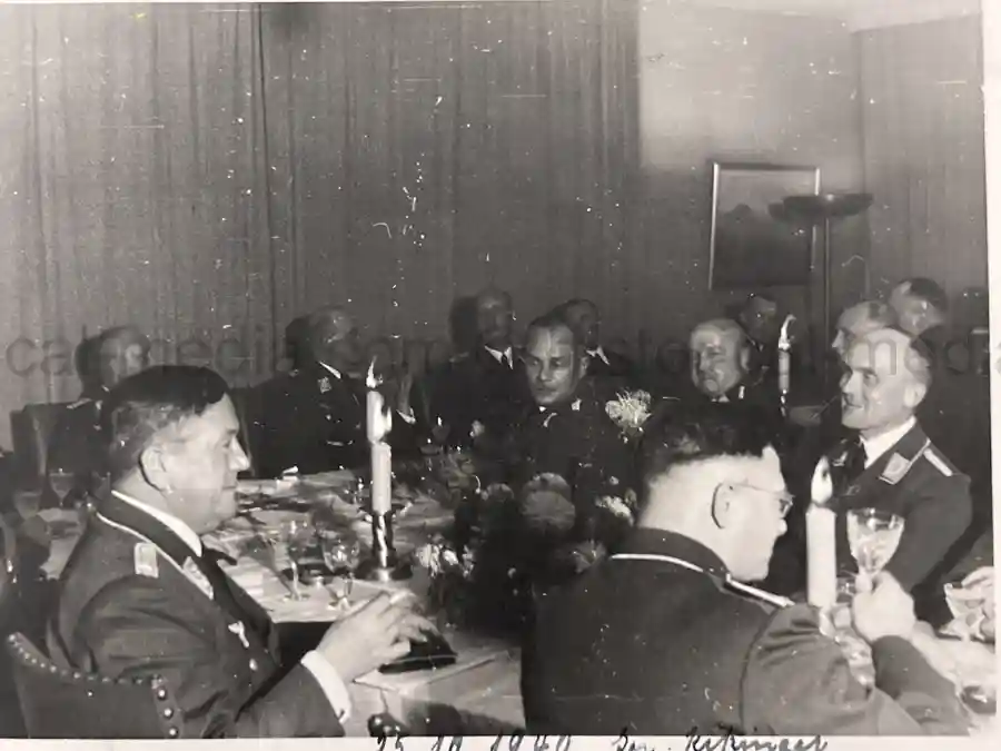 2x GERMAN THIRD REICH ERA PHOTO ALBUM GROUPING - JULIUS KAYSER & CO. 2x GERMAN THIRD REICH ERA PHOTO ALBUM GROUPING - JULIUS KAYSER & CO.