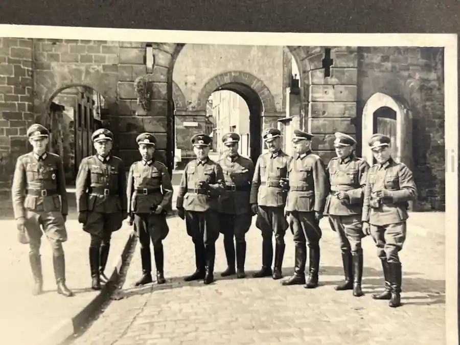 2x GERMAN THIRD REICH ERA PHOTO ALBUM GROUPING - JULIUS KAYSER & CO. 2x GERMAN THIRD REICH ERA PHOTO ALBUM GROUPING - JULIUS KAYSER & CO.