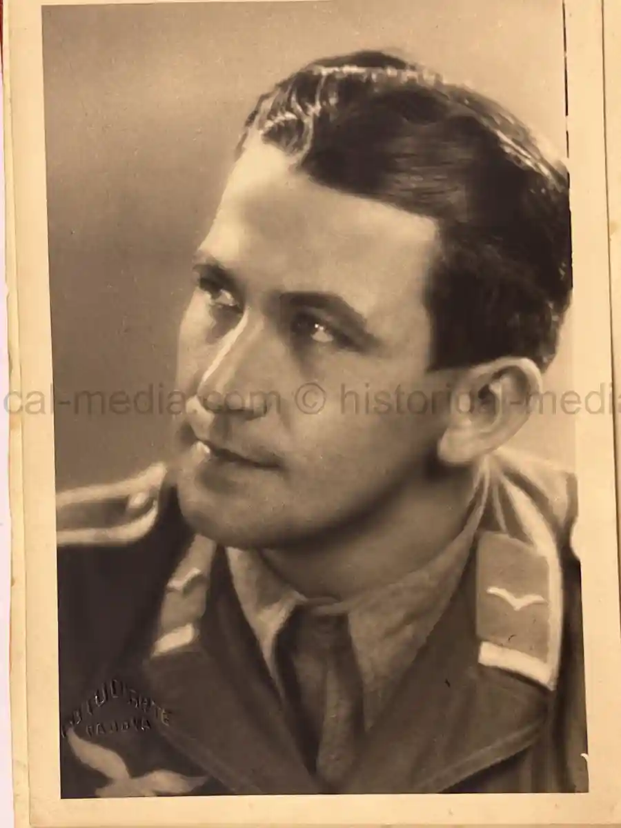 LUFTWAFFE PHOTO ALBUM - DAK LUFTWAFFE M41 CAP LUFTWAFFE PHOTO ALBUM - DAK LUFTWAFFE M41 CAP