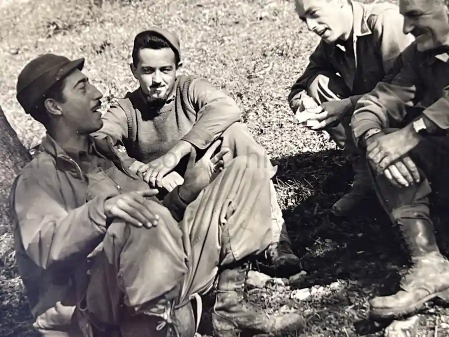 US WWII 5th ARMY PHOTO GROUPING SHOWING GENERAL MARK CLARK