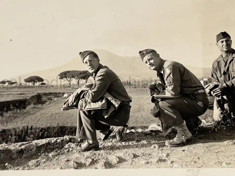 US WWII 5th ARMY PHOTO GROUPING SHOWING GENERAL MARK CLARK