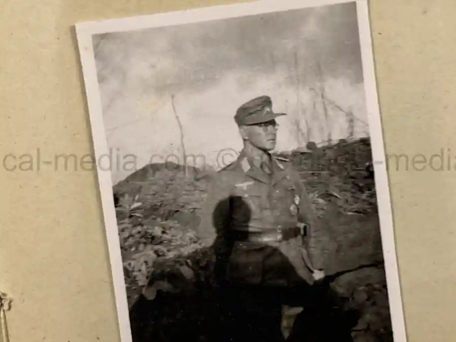 GERMAN WWII ARMY PHOTOGRAPHER'S SAMPLE ALBUM - RUSSIA CAMPAIGN - ART. RGT. 60/65 - KUBAN GERMAN WWII ARMY PHOTOGRAPHER'S SAMPLE ALBUM - RUSSIA CAMPAIGN - ART. RGT. 60/65 - KUBAN