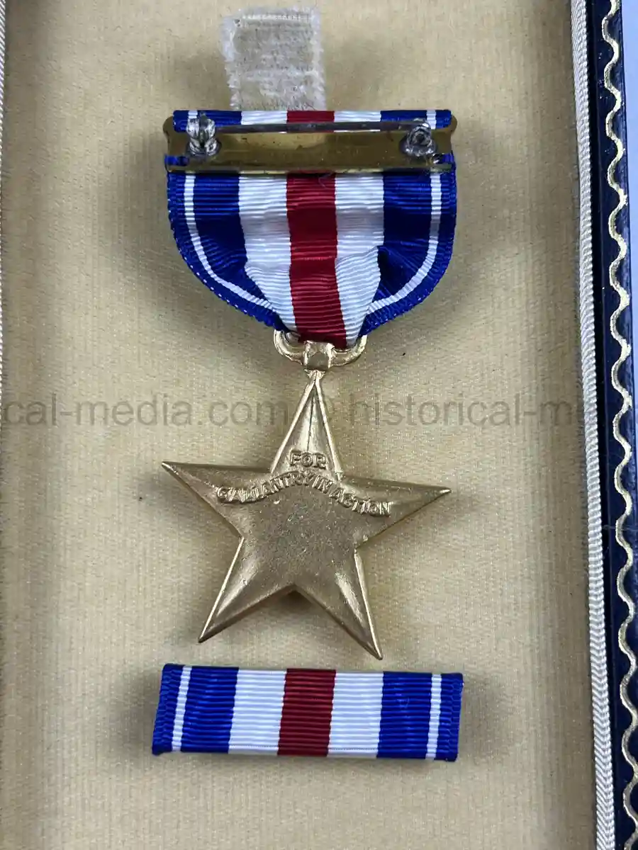 US WWII SILVER STAR MEDAL & CITATION GROUPING - 517th PARACHUTE INFANTRY REGIMENT - OPERATION DRAGOON - POW US WWII SILVER STAR MEDAL & CITATION GROUPING - 517th PARACHUTE INFANTRY REGIMENT - OPERATION DRAGOON - POW