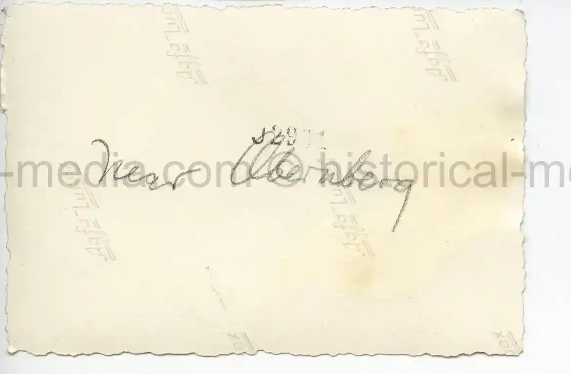 USGI PHOTO OF A STURMGESCHÜTZ III W/ CREW GRAVE - CHERBOURG