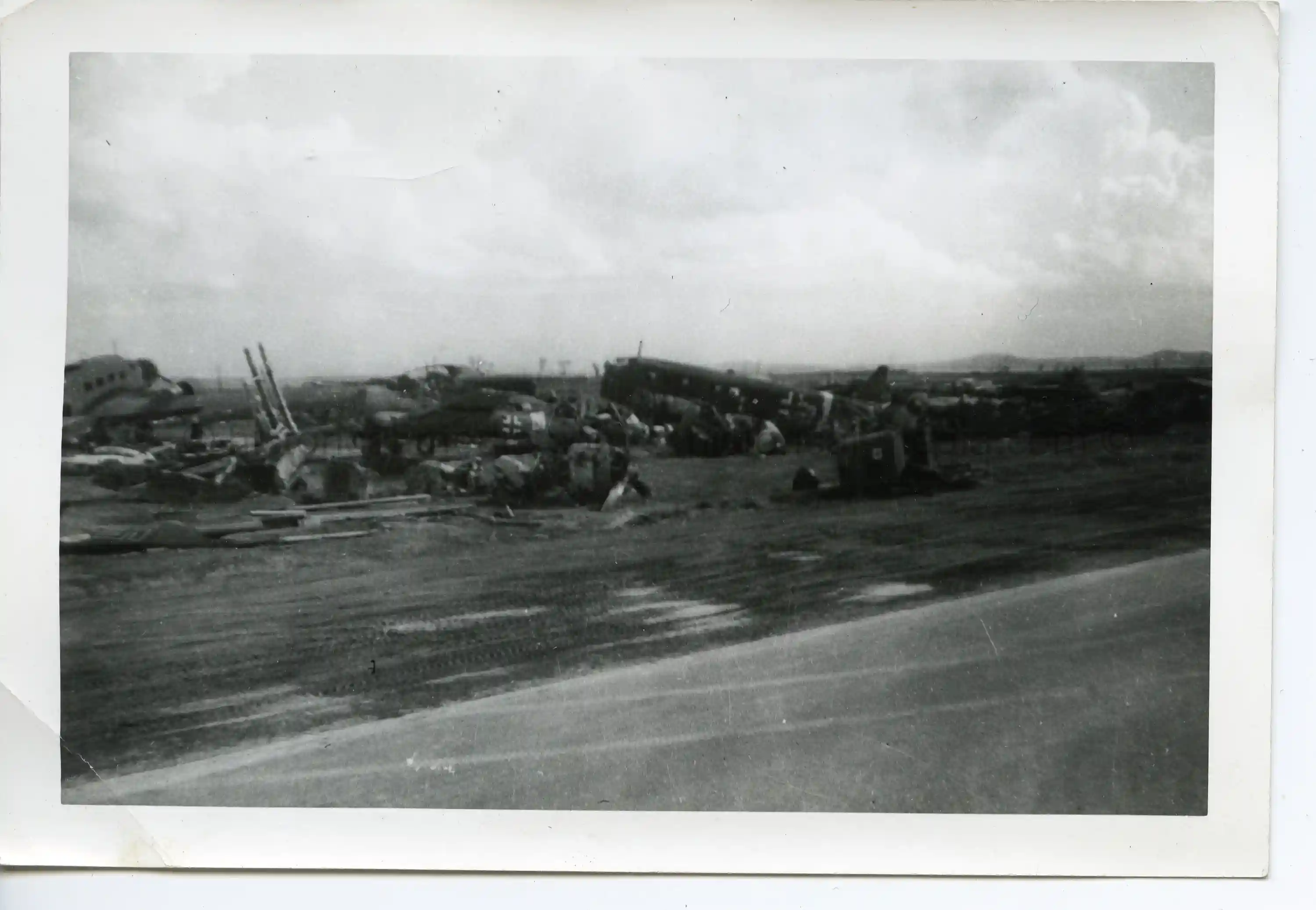 LUFTWAFFE AIRCRAFT GRAVEYARD - USGI PHOTO