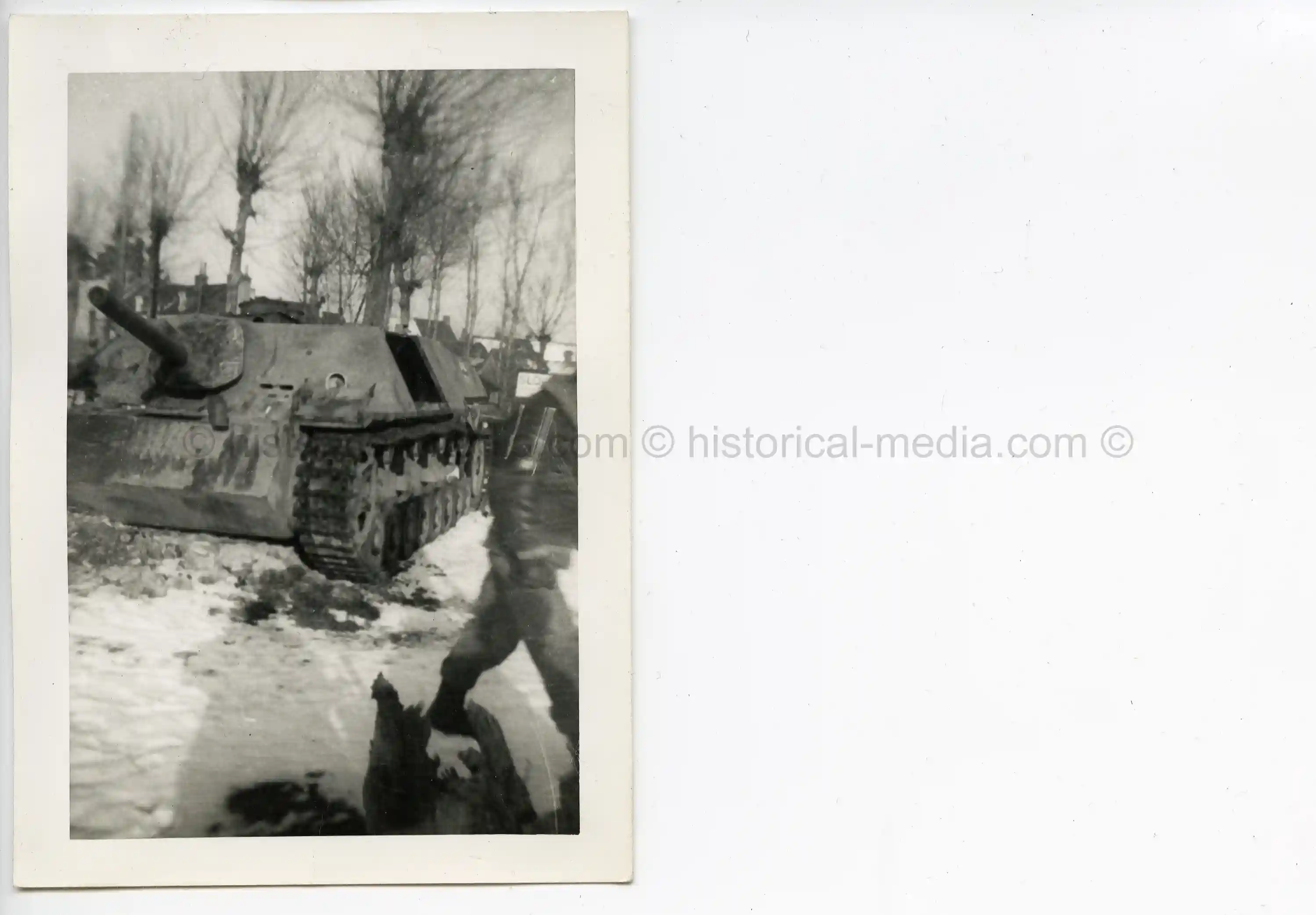 USGI PHOTO - CAPTURED JAGDPANZER IV TANK DESTROYER