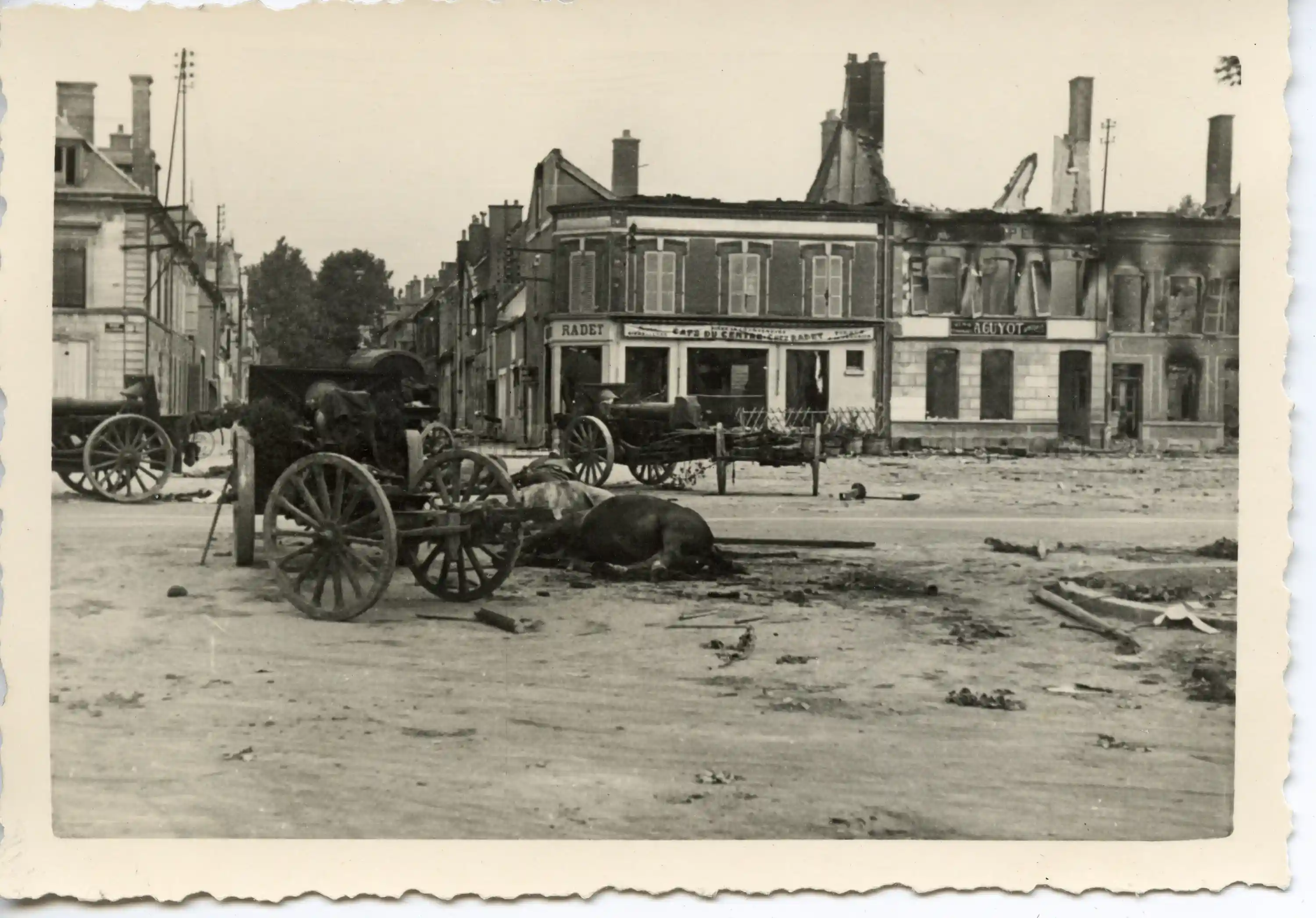 GERMAN PHOTO OF DESTRUCTION OF GERMAN TOWN 1940