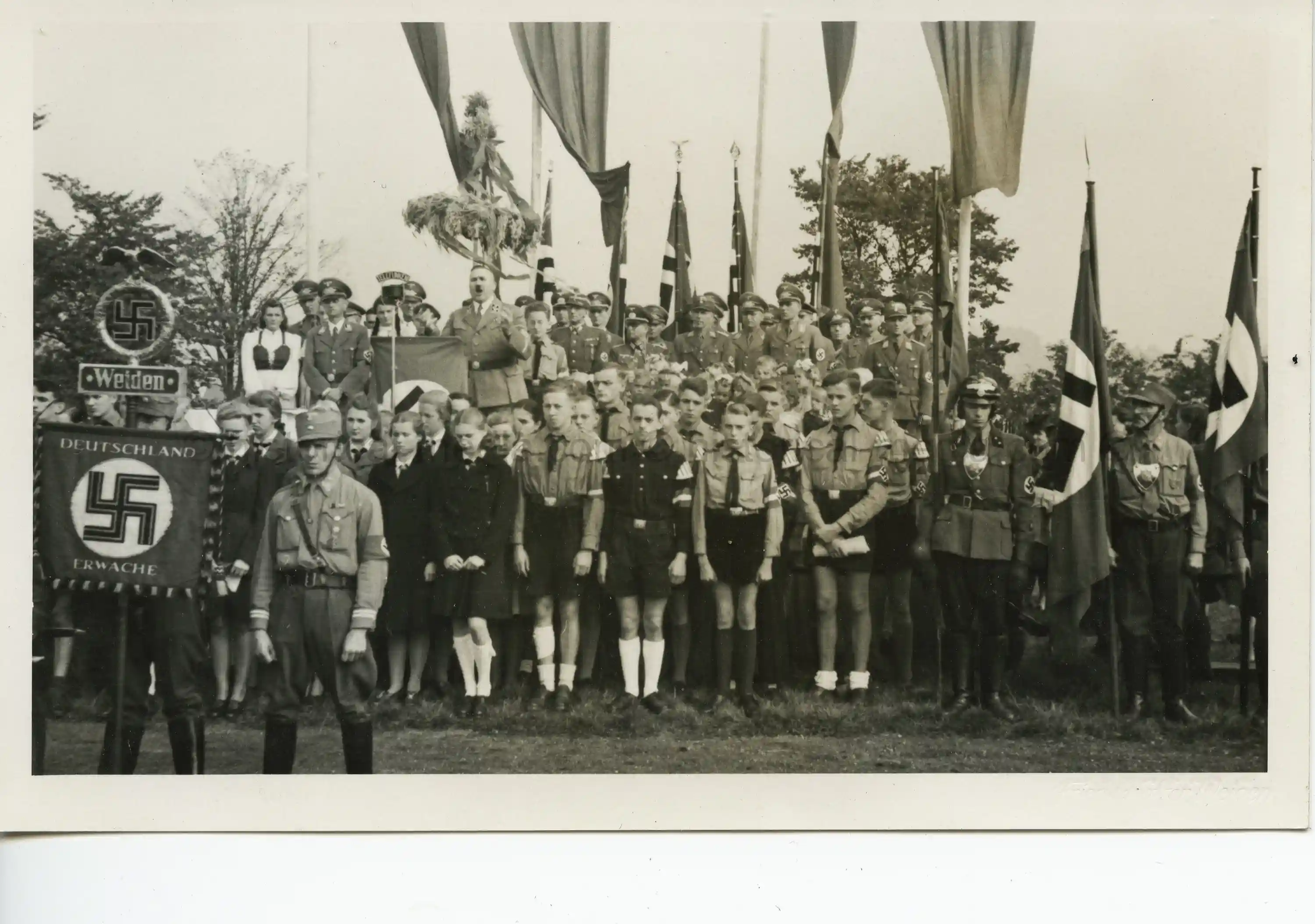 GERMAN PHOTO OF A HITLER JUGEND/SA CEREMONY + STANDARTE