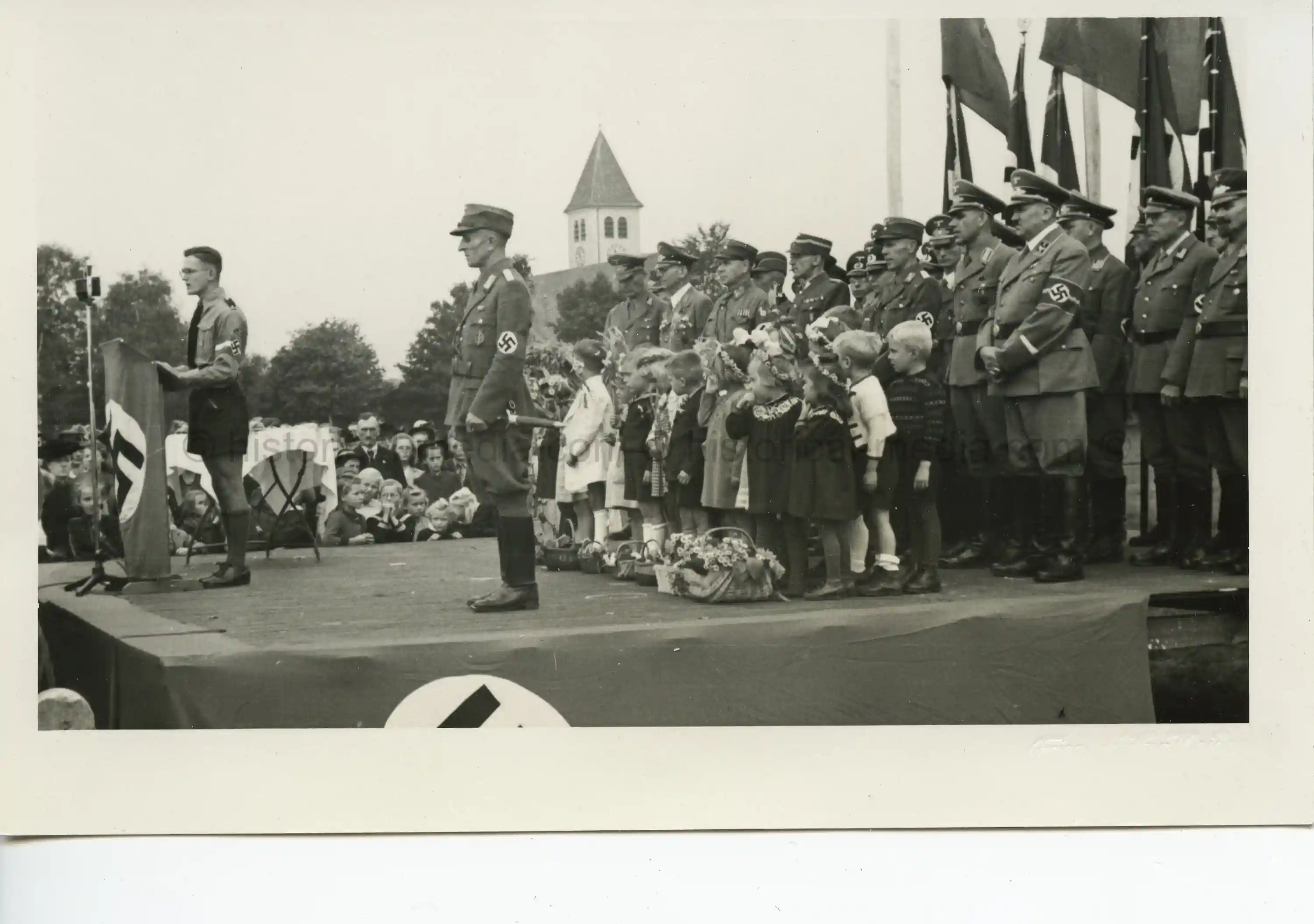 GERMAN PHOTO OF A HITLER JUGEND/SA CEREMONY