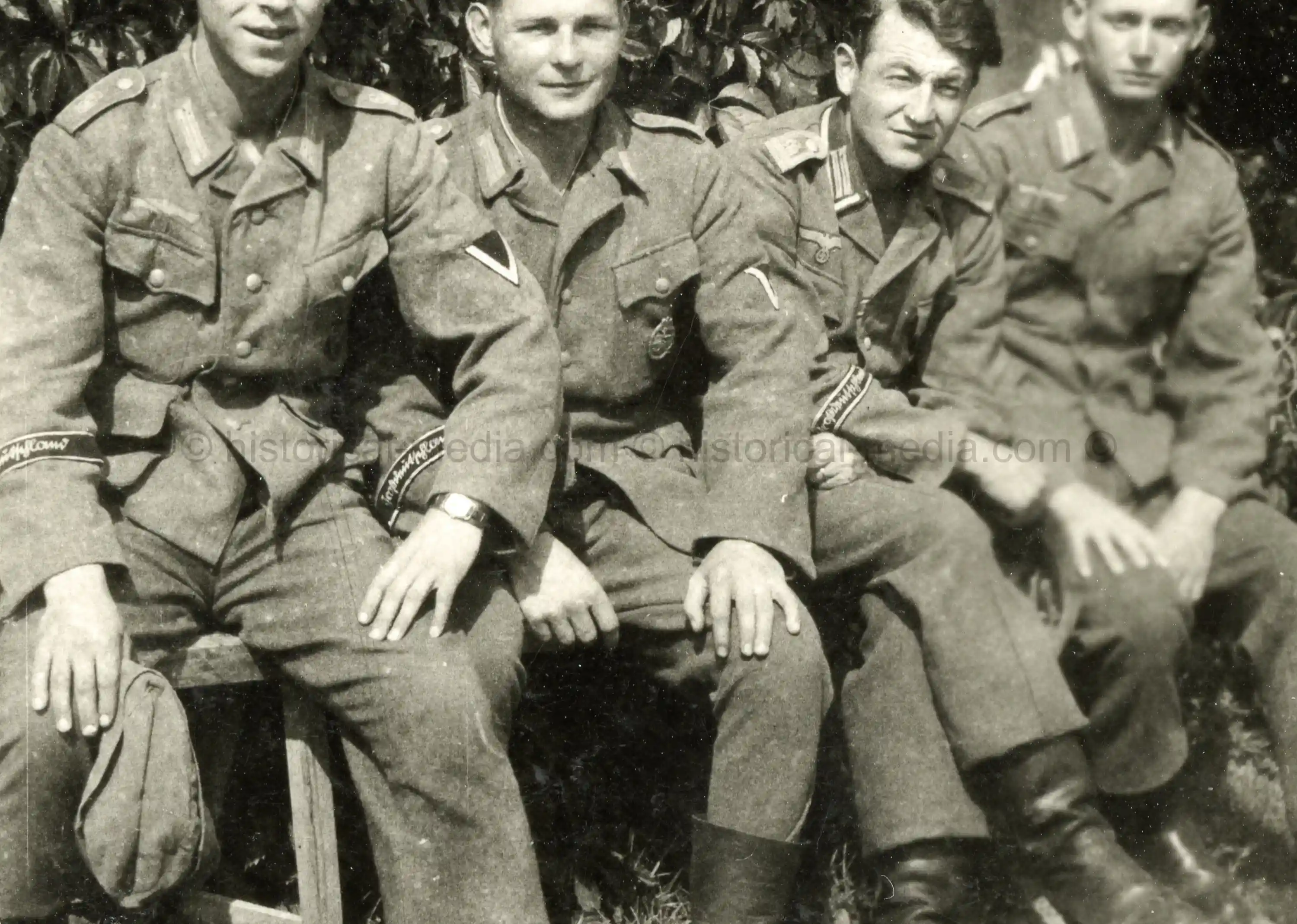 GROSSDEUTSCHLAND CUFFTITLES IN WEAR