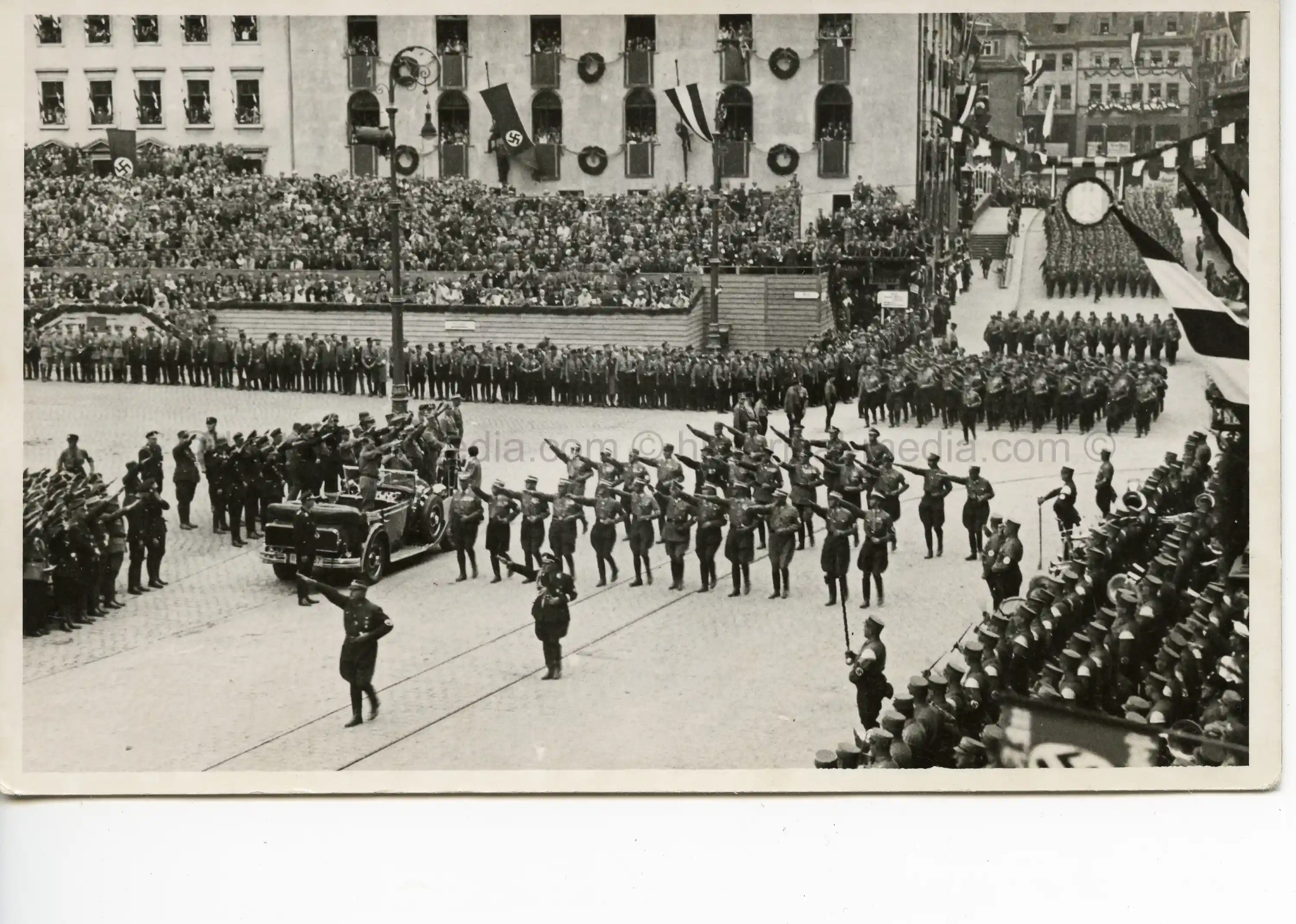 PHOTO OF HITLER AT POLITICAL PARADE IN NÜRNBERG - FLAGS, BANNERS +