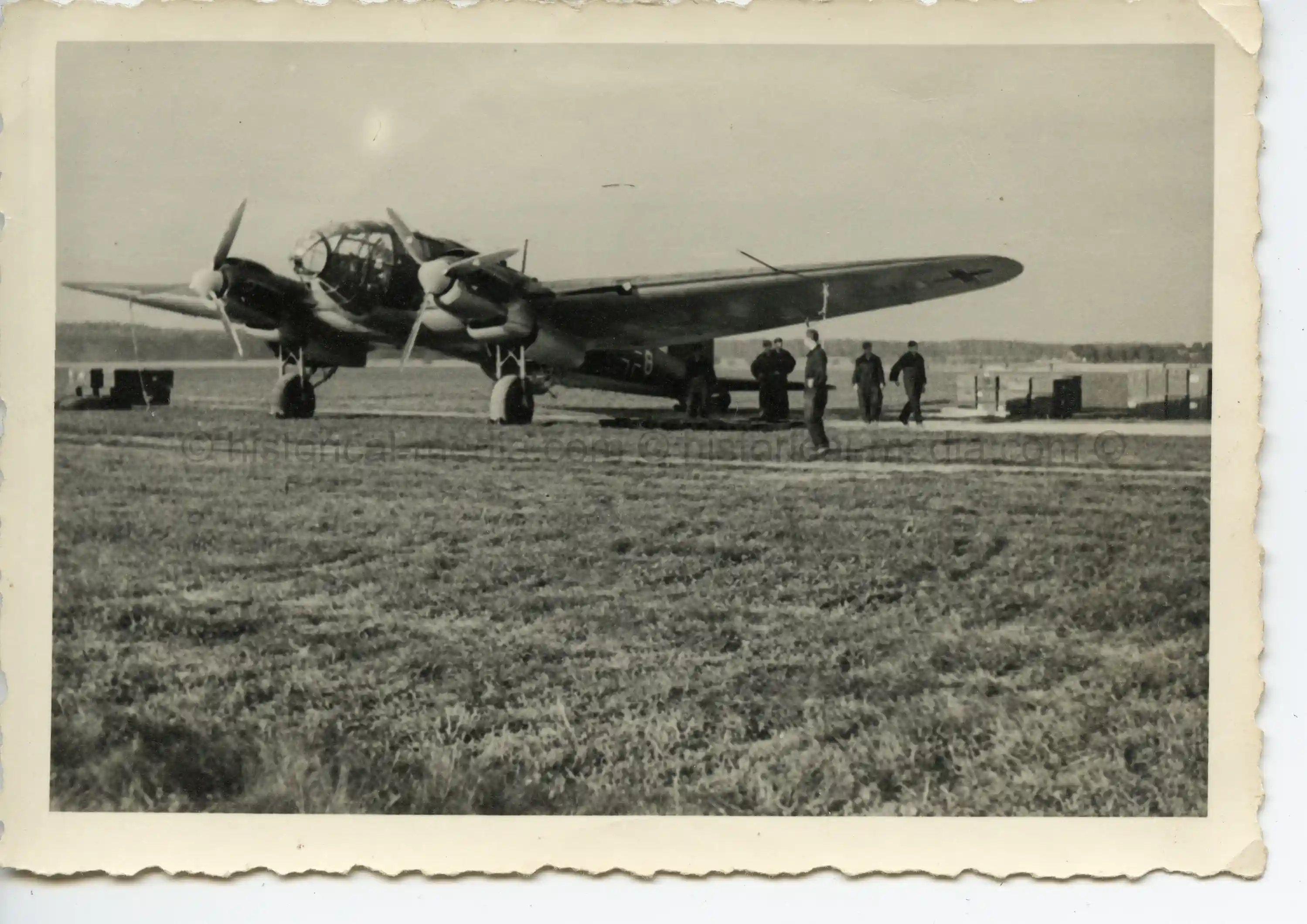PHOTO OF LUFTWAFFE HE 111 AIRPLANE ON AIRFIELD