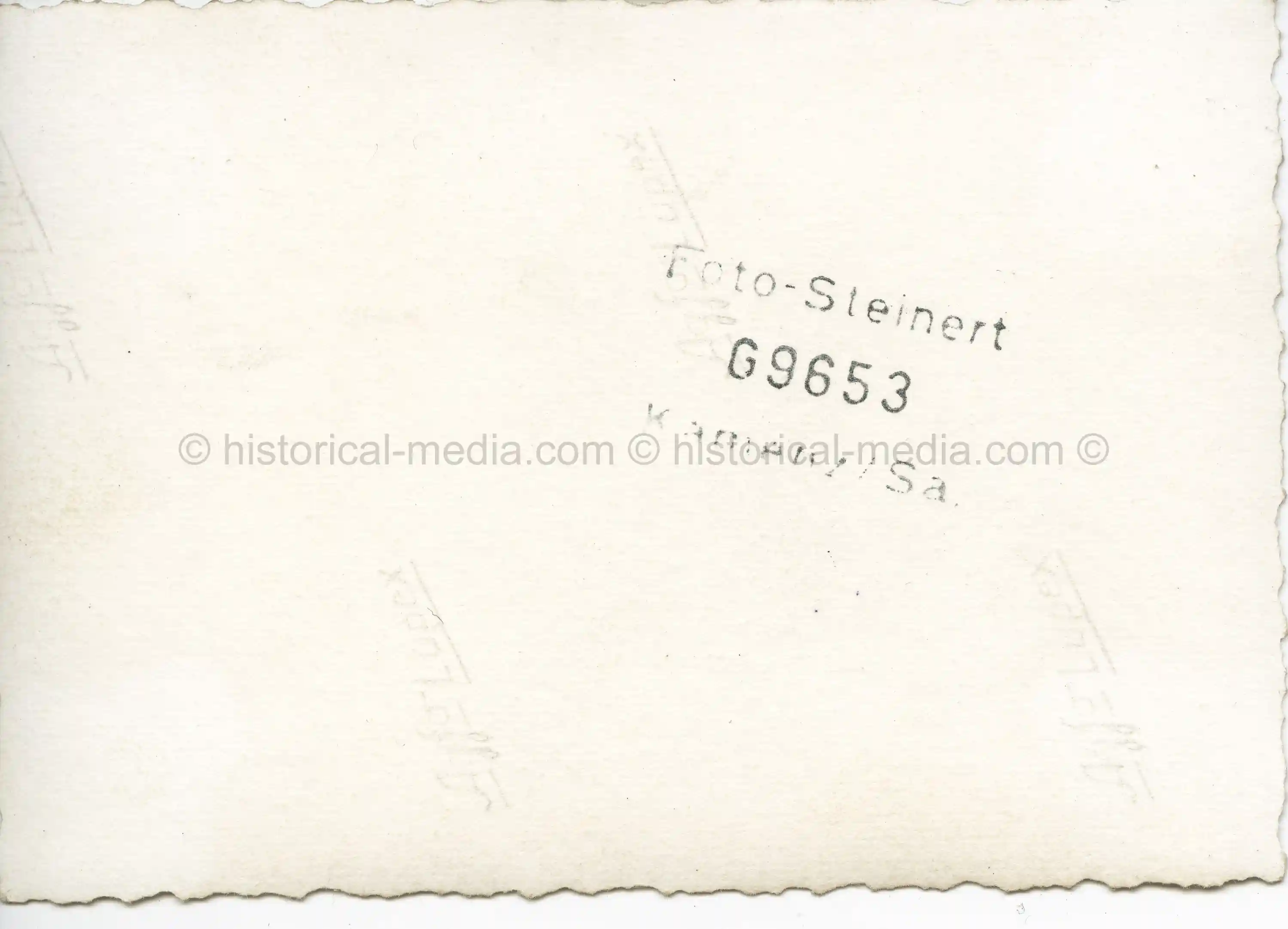 PHOTO OF GERMAN SOLDIERS IN ADLER 3 GD CAR + TOTENKOPF INSIGNIA