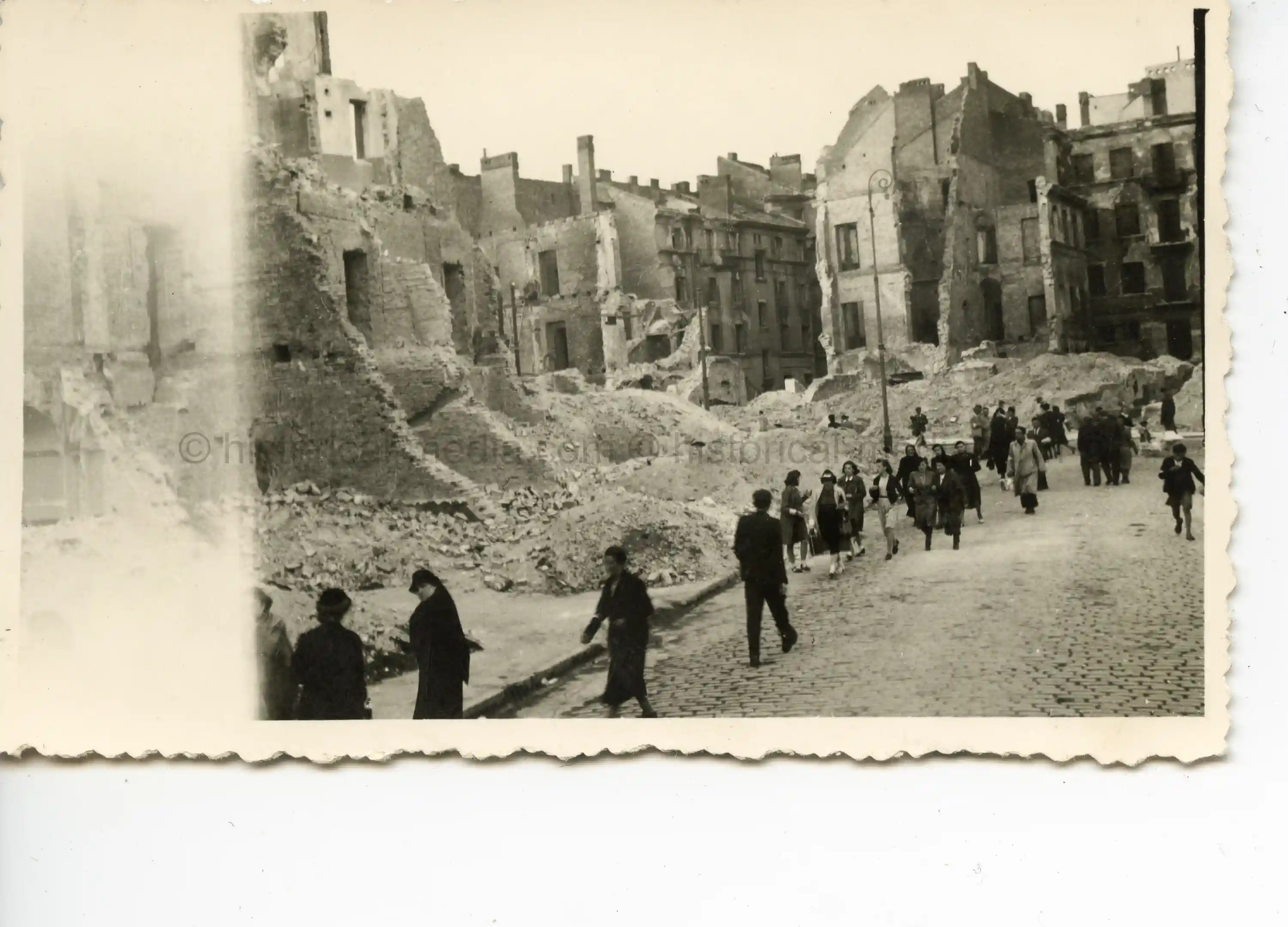 PHOTO OF DESTROYED WARSAW TAKEN BY GERMAN SOLDIER