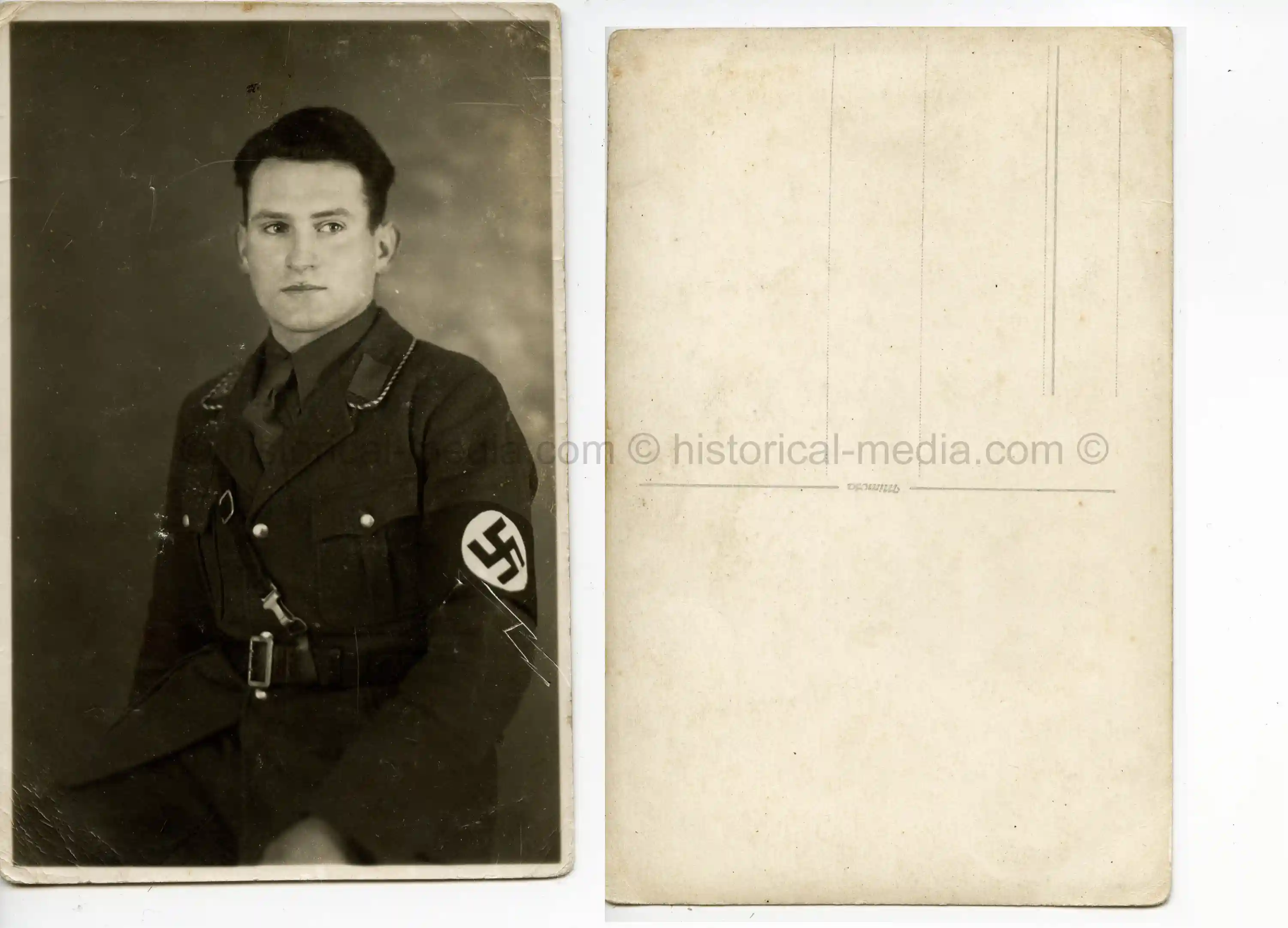 STUDIO PORTRAIT PHOTO OF ALLGEMEINE SS MAN