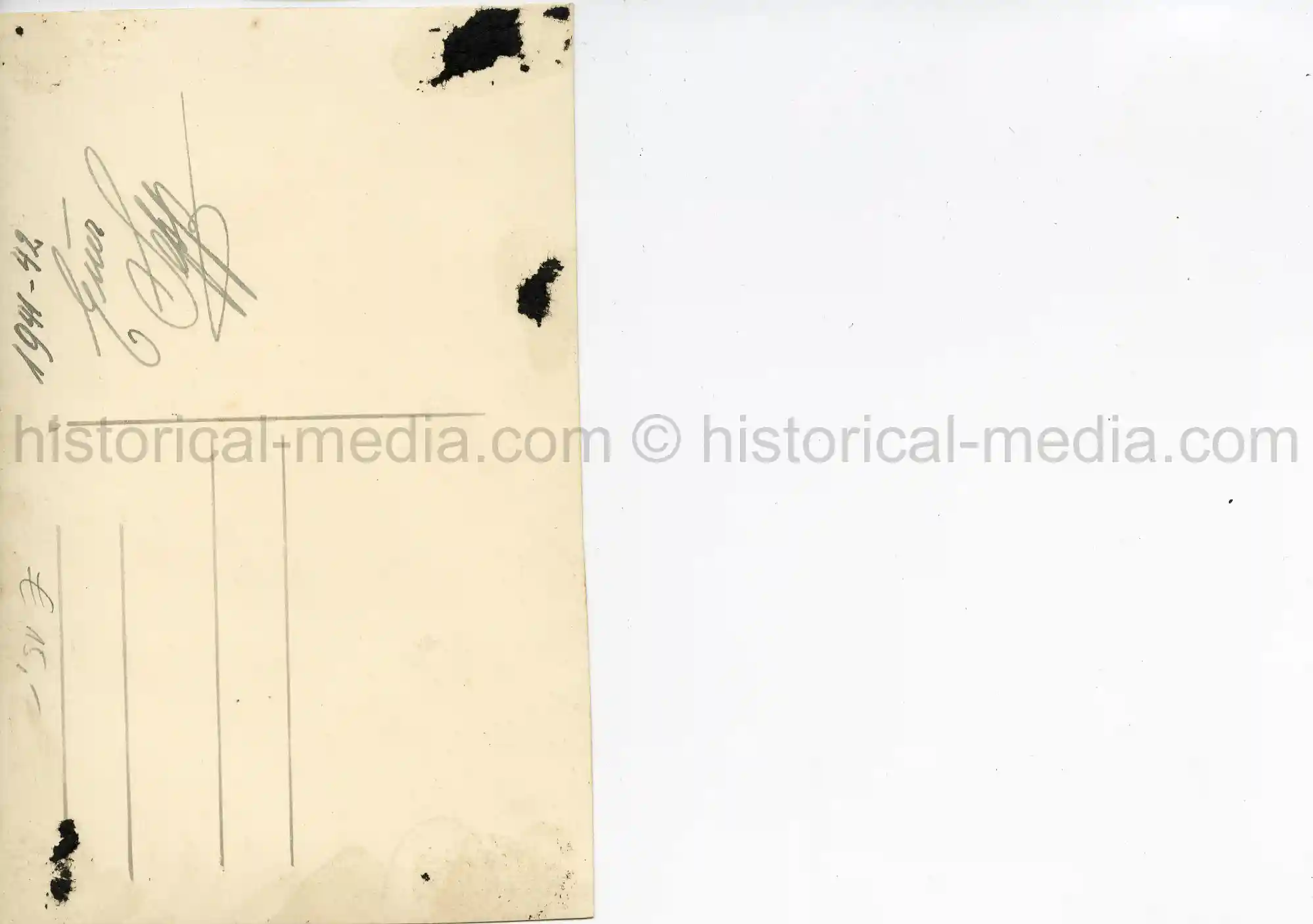 STUDIO PORTRAIT PHOTO - MILITÄRVERWALTUNGSABZEICHEN 