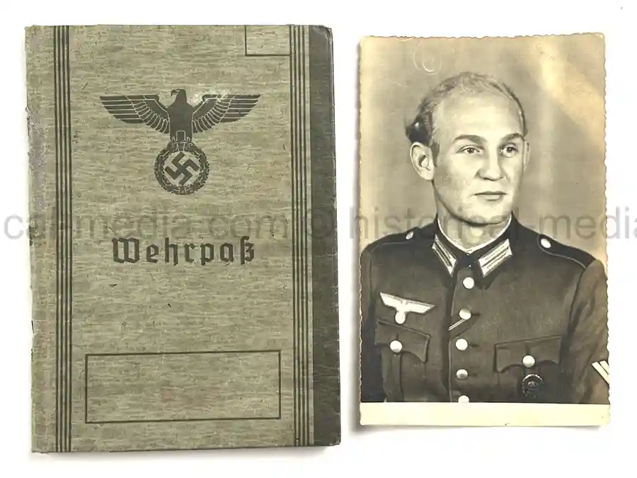 WEHRPASS – FRANZ ZAKRZEWSKI - 23. INFANTERIE-DIVISION – POLAND – FRANCE – OSTFRONT (HEERESGRUPPE NORD) – LENINGRAD / DEMJANSK – KIA NEWEL 1941 – POSTHUMOUS EK II