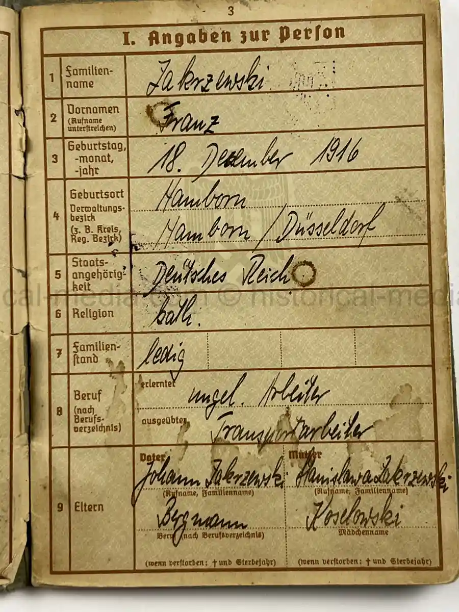 WEHRPASS – FRANZ ZAKRZEWSKI - 23. INFANTERIE-DIVISION – POLAND – FRANCE – OSTFRONT (HEERESGRUPPE NORD) – LENINGRAD / DEMJANSK – KIA NEWEL 1941 – POSTHUMOUS EK II