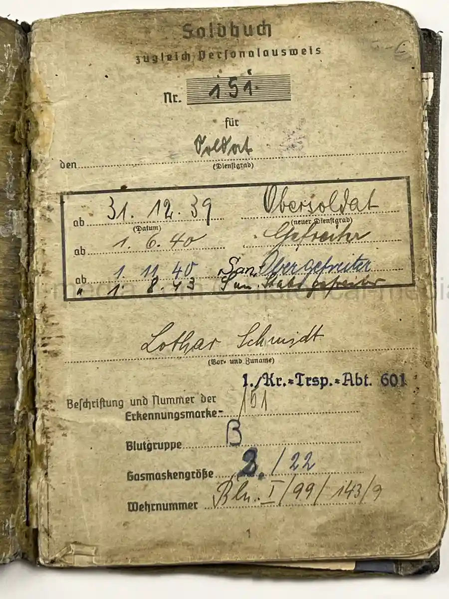 SOLDBUCH – LOTHAR SCHMIDT – SANITÄTS-STABSGEFREITER – KRANKEN-TRANSPORT-ABTEILUNG 601 – EASTERN FRONT MEDICAL SERVICE - PANZER TUNIC ID PHOTO