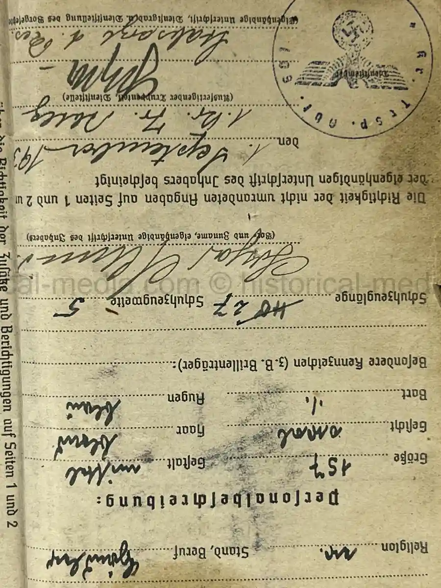 SOLDBUCH – LOTHAR SCHMIDT – SANITÄTS-STABSGEFREITER – KRANKEN-TRANSPORT-ABTEILUNG 601 – EASTERN FRONT MEDICAL SERVICE - PANZER TUNIC ID PHOTO
