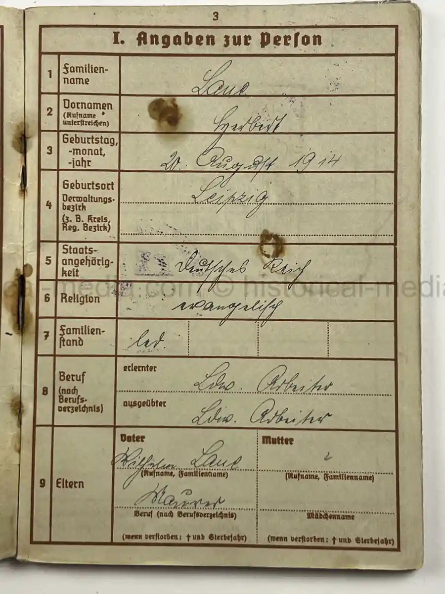 WEHRPASS - OBERSCHÜTZE HERBERT LAUE - INFANTERIE-REGIMENT (MOT.) 33 - 4. PANZER-DIVISION – POLAND, FRANCE, RUSSIA - KIA 22 AUGUST 1941