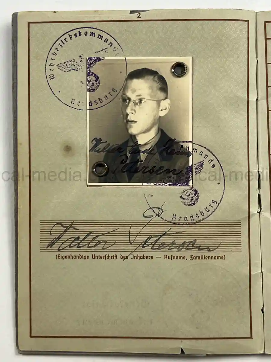 WEHRPASS – WALTER PETERSEN – 30. INFANTERIE-DIVISION – POLAND CAMPAIGN WIA + SIGNALS SERVICE - DENMARK & NORWAY - NARVIK