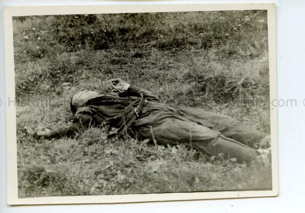 PHOTO OF KIA RUSSIAN SOLDIERS IN THE FIELD