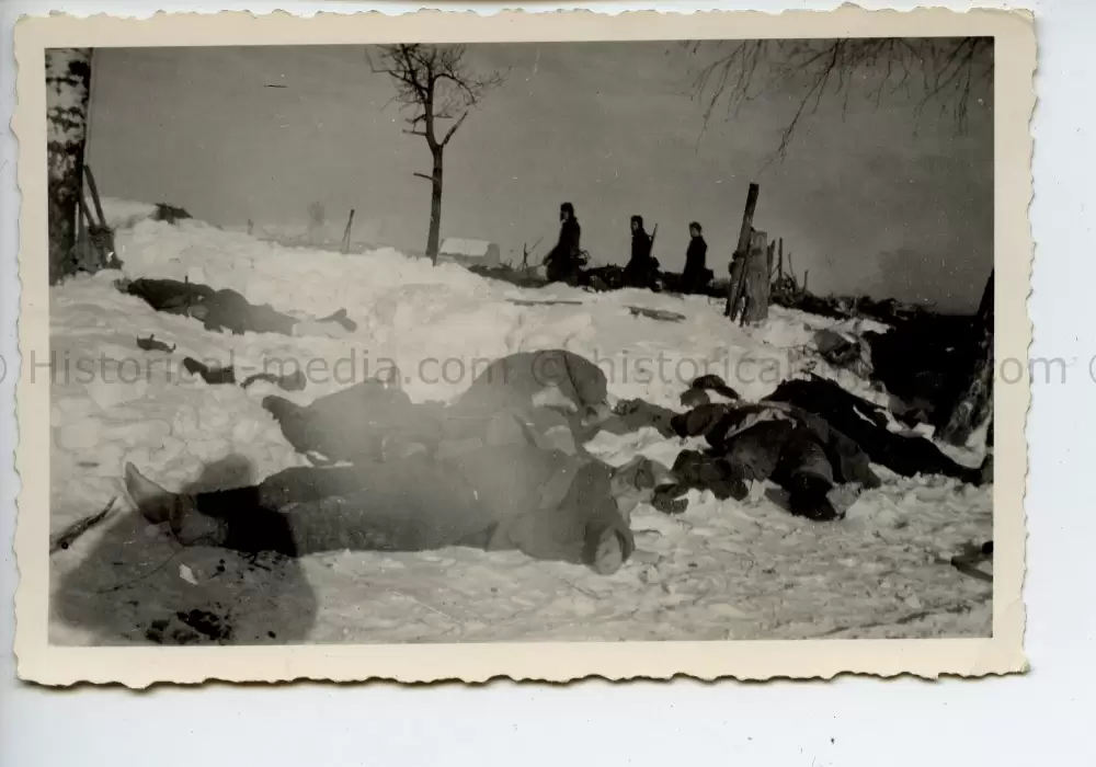 PHOTO OF KIA RUSSIAN SOLDIERS IN THE FIELD