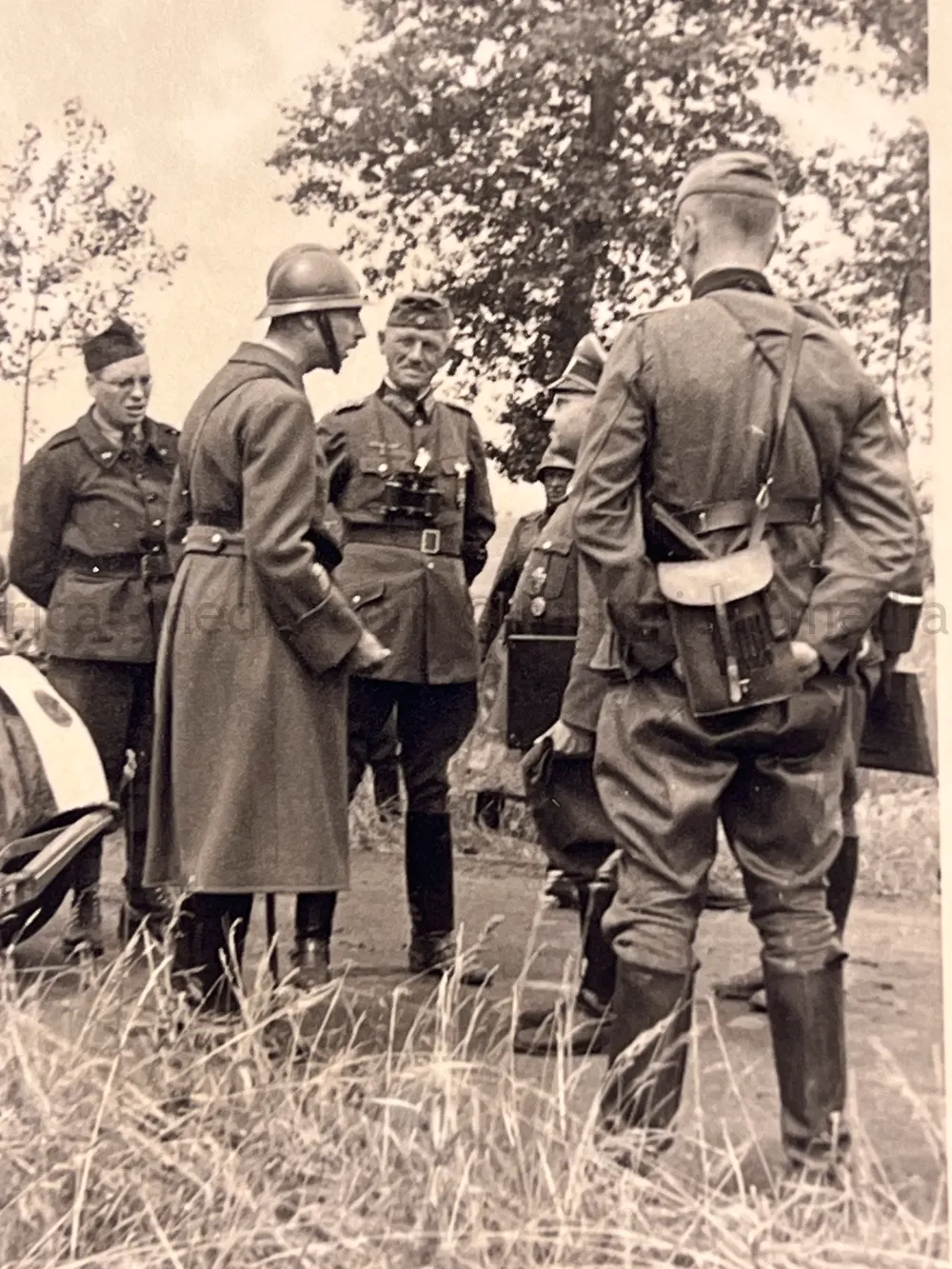 HEER PHOTO GROUPING - FRANCE 1940 - 212. INFANTERIE DIVISION - GENERAL ENDERS