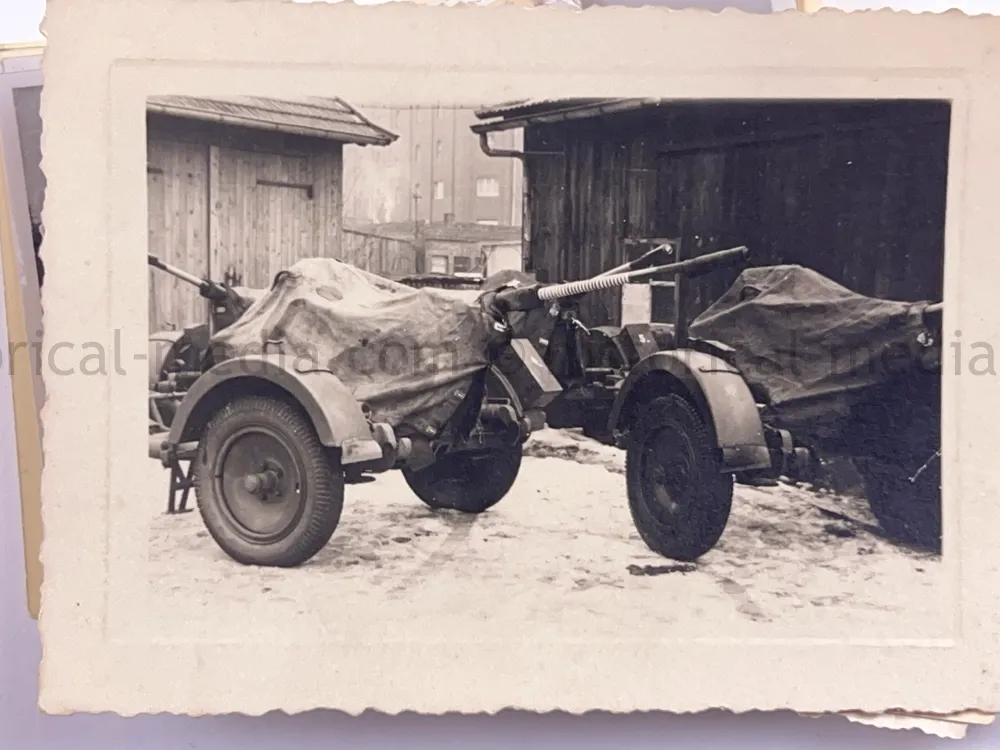LUFTWAFFE FLAK PHOTO GROUPING - POLAND, FRANCE, RUSSIA - MINSK