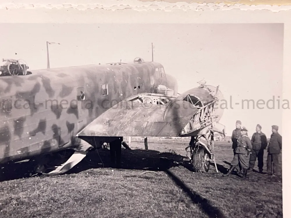 LUFTWAFFE FLAK PHOTO GROUPING - POLAND, FRANCE, RUSSIA - MINSK