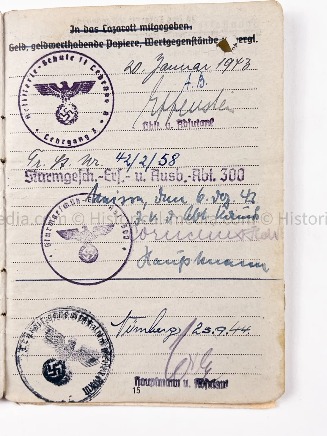 HEER OFFICER SOLDBUCH & AWARD DOCUMENT GROUPING - STURMGESCHÜTZ BATTERIE 667 - GOLD WOUND BADGE