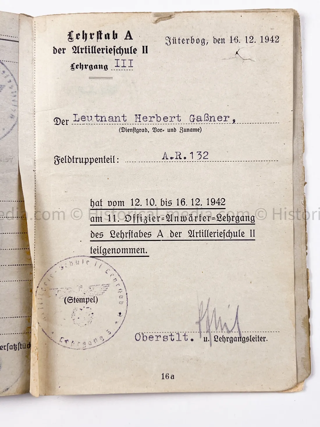 HEER OFFICER SOLDBUCH & AWARD DOCUMENT GROUPING - STURMGESCHÜTZ BATTERIE 667 - GOLD WOUND BADGE