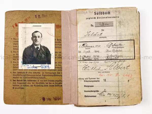 HEER SOLDBUCH - DEUTSCHE WERKSTATT ABTEILUNG - STUG TUNIC - POW BELLARIA