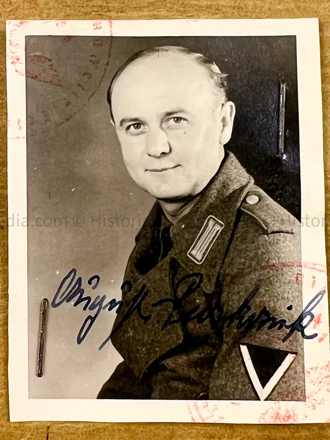 HEER SOLDBUCH & AWARD DOCUMENT GROUPING - HEERES FLAK - 7. PANZER DIVISION - KURLAND