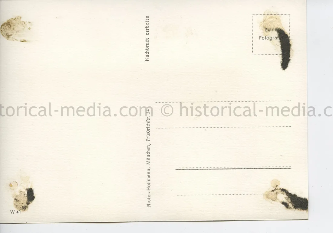 POSTCARD PHOTO - HITLER & GOERING POSE WITH GENERALS 1940