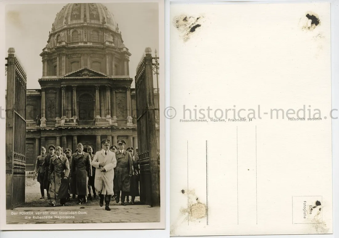 POSTCARD PHOTO - HITLER & GENERALS VISIT PARIS LES INVALIDES 1940