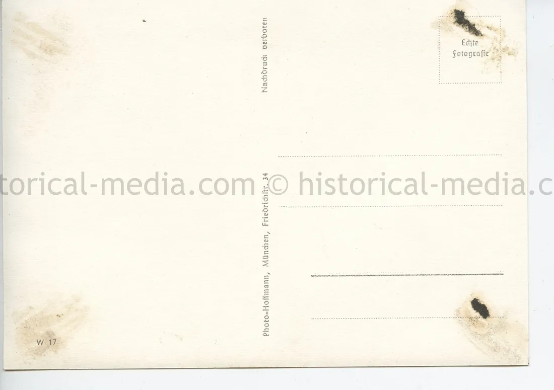 POSTCARD PHOTO - HITLER & GENERALS FLUGPLATZ LE BOURGET - PARIS 1940