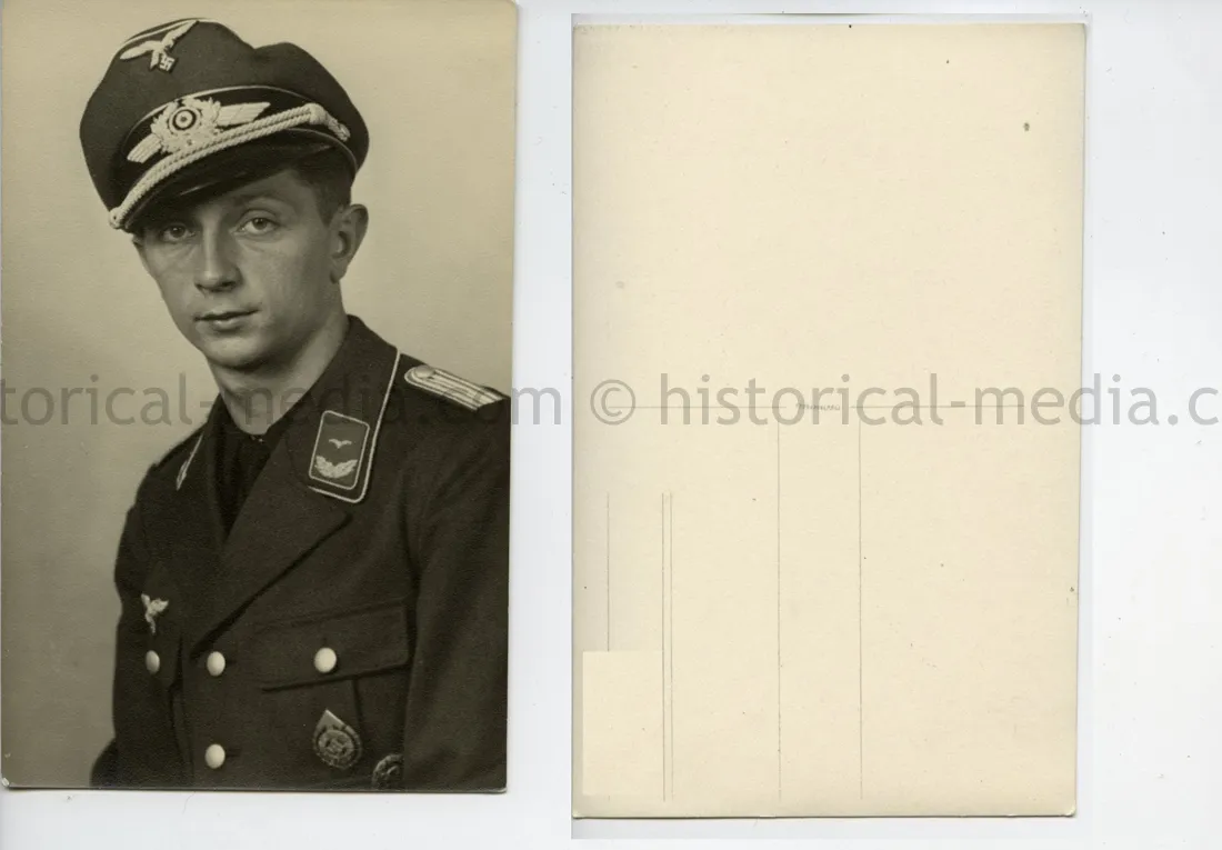STUDIO PORTRAIT PHOTO - LUFTWAFFE + GOLDEN HITLER YOUTH PROFICIENCY BADGE 